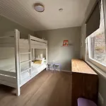 Premium Familienhaus Modern, Garten & Ruhige Lage Nyaraló *