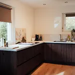 Nyaraló Premium Familienhaus Modern, Garten & Ruhige Lage *