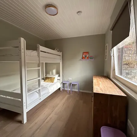 Premium Familienhaus Modern, Garten & Ruhige Lage Prázdninový dům *