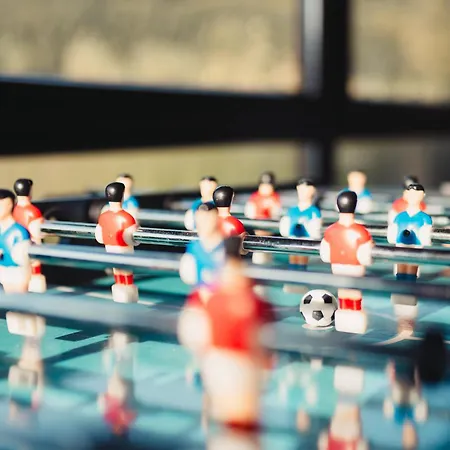 Kindvriendelijk In Met Tuin - Modern & Rustig Gelegen Feriehus *