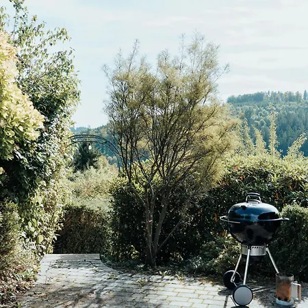 Kindvriendelijk In Met Tuin - Modern & Rustig Gelegen Feriehus